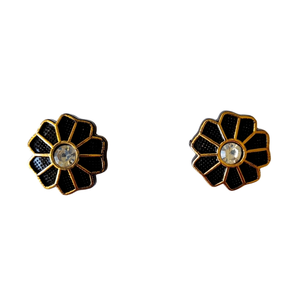Daisy Flower Earring Stud - Picture 1 of 8